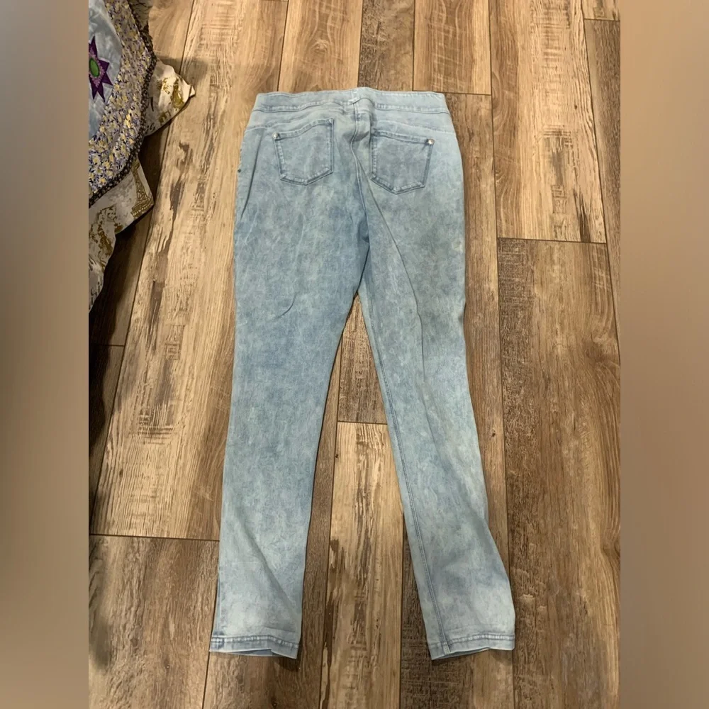 Light wash leggings - Picture 2 of 4